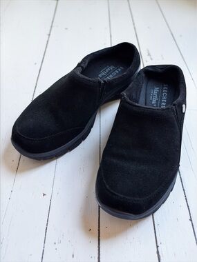 Skechers Black Slip-On Suede Comfort Loafers